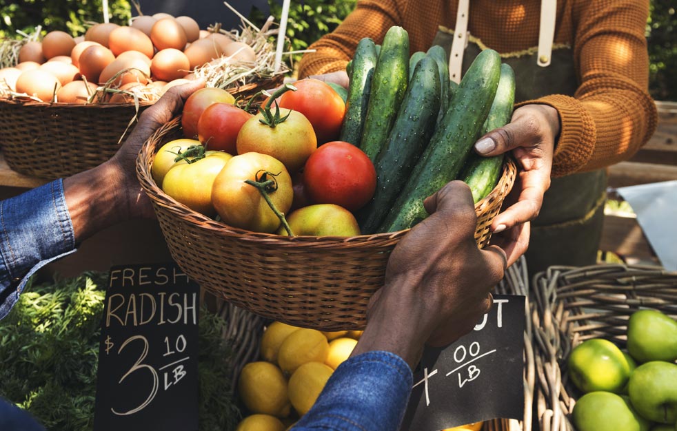 Organic Produce: Farmers Market